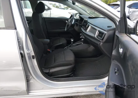 2022 Kia Rio S из США, поврежденный, VIN 3KPA24AD0NE458367